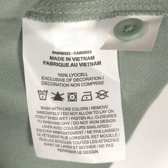 NWT JORDAN Women's Top Button Up Shirt MEDIUM Lyocell Flight Classics FN5763-304 - Picture 12 of 12